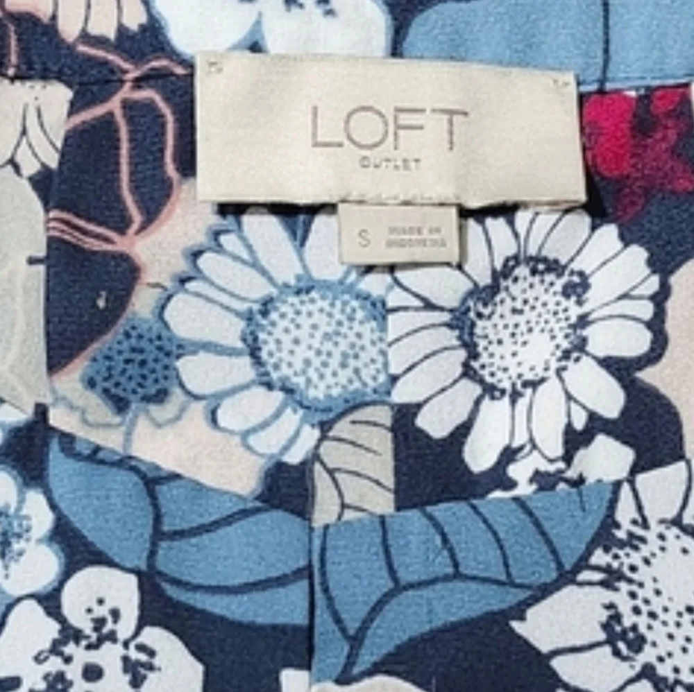 Lost Floral Skirt - Blue, Red, White. Size S.